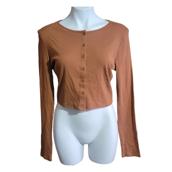 Wild Fable Long Sleeve Button Front Cropped top Brown Size L - Picture 4 of 10